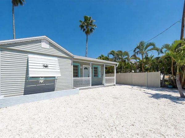 358 BOCA CIEGA DRIVE , MADEIRA BEACH, FL 33708