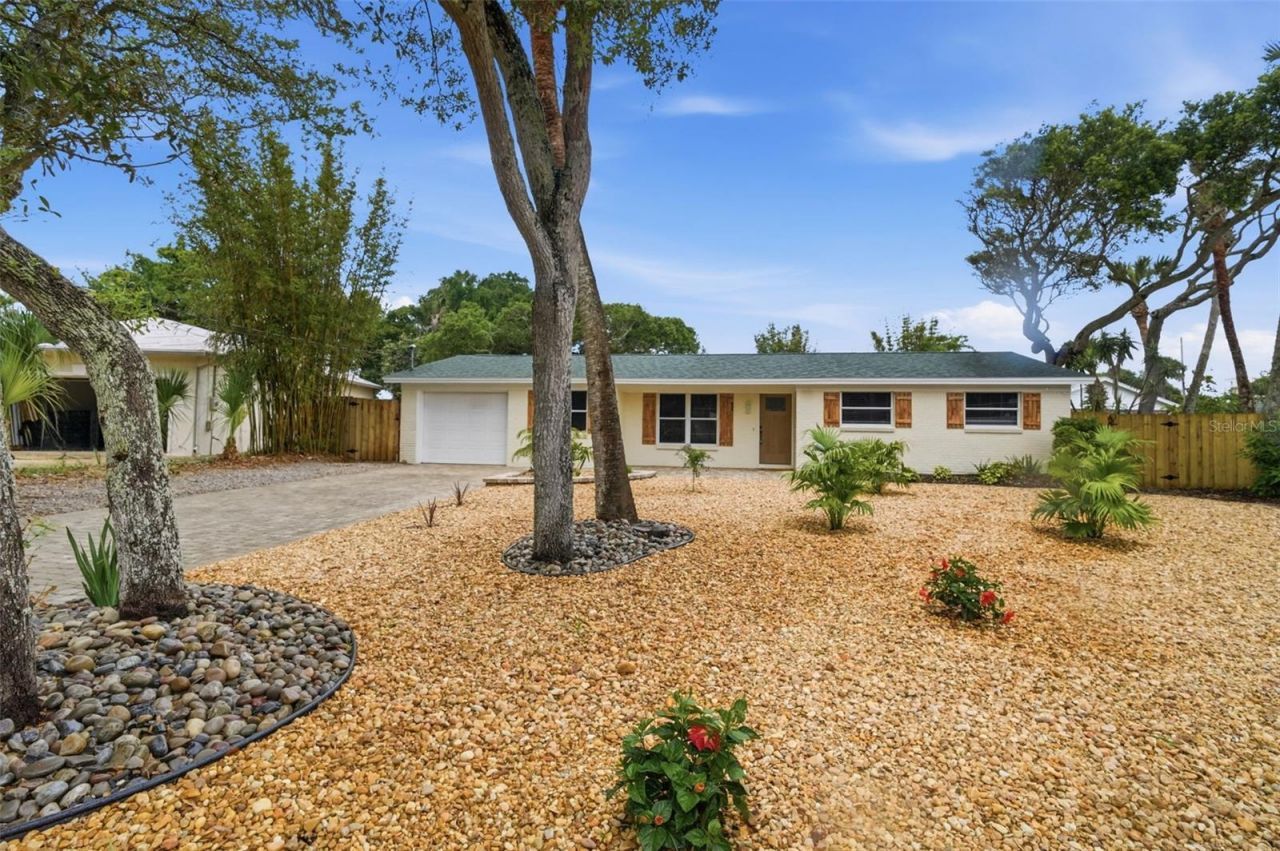1 Carley Circle, New Smyrna Beach, FL 32169 Photo