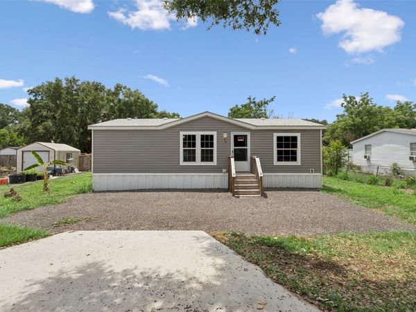 36 CANDLELIGHT DRIVE , LAKE WALES, FL 33859