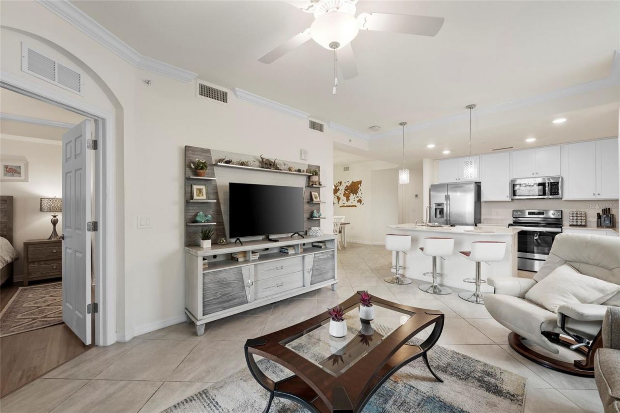 17704 Gawthrop Dr, Unit 201, Bradenton, FL 34211 Photo