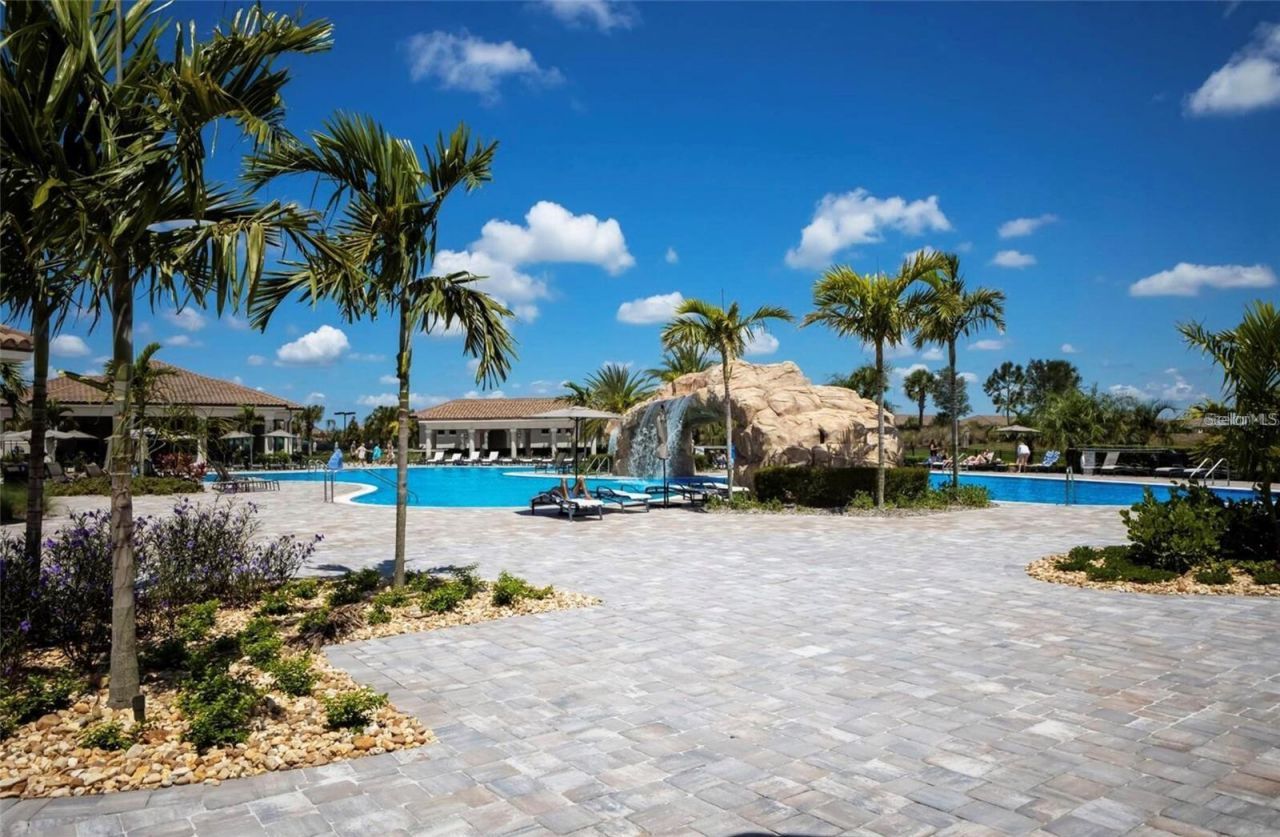 17704 Gawthrop Dr, Unit 201, Bradenton, FL 34211 Photo