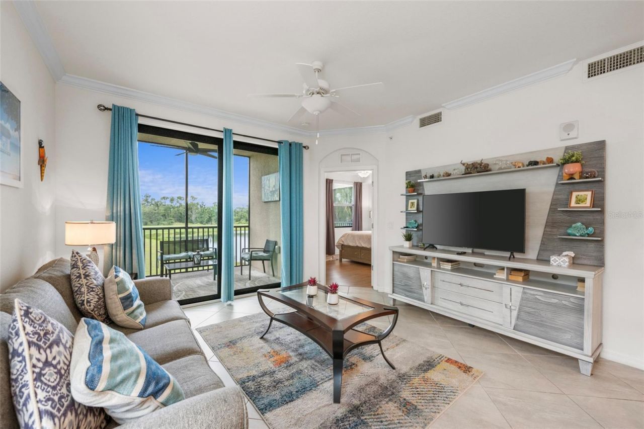 17704 Gawthrop Dr, Unit 201, Bradenton, FL 34211 Photo