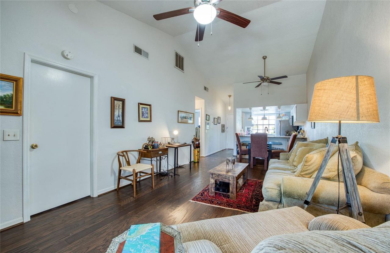 366 47th Avenue N, Unit 3, Saint Petersburg, FL 33703 Photo