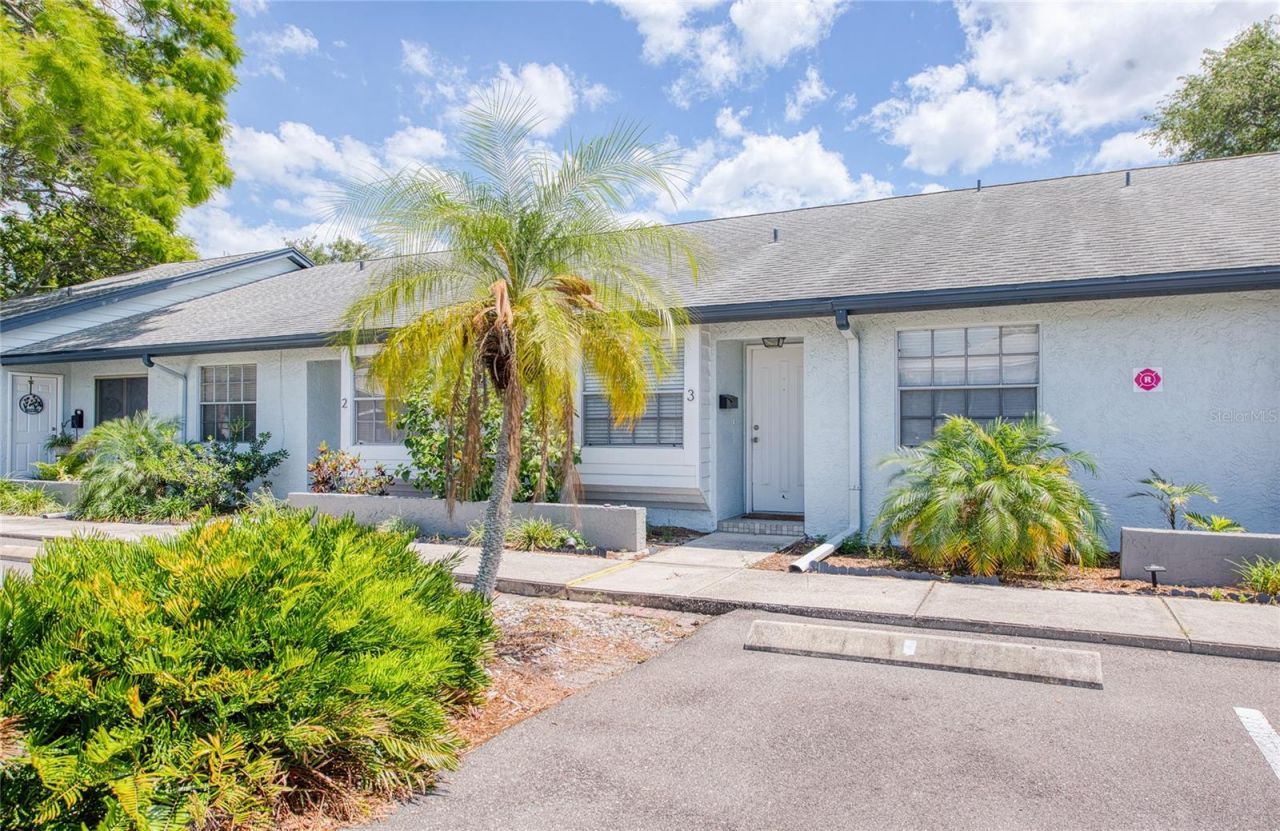 366 47th Avenue N, Unit 3, Saint Petersburg, FL 33703 Photo