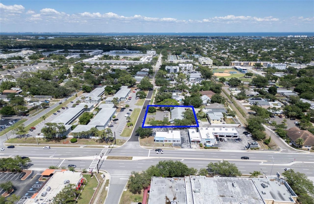 366 47th Avenue N, Unit 3, Saint Petersburg, FL 33703 Photo