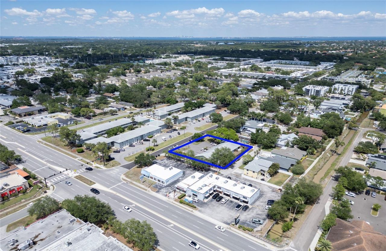 366 47th Avenue N, Unit 3, Saint Petersburg, FL 33703 Photo