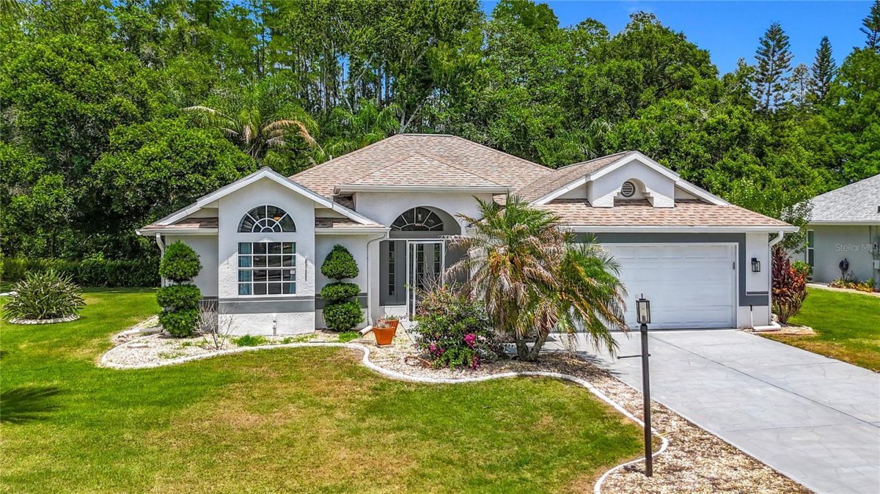 1707 Tremont Court , Sun City Center, FL 33573 Main Photo