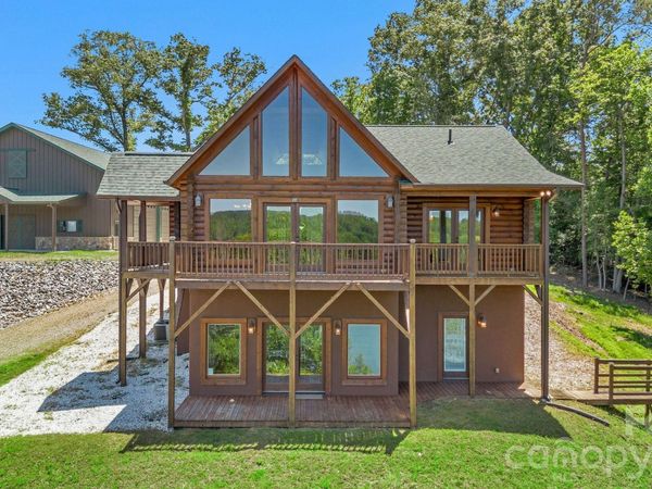 318 Heron Point Drive , Wilkesboro, NC 28697