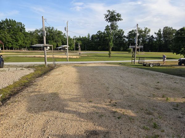 1039 River Front Dr , Unit 128A&B, Clifton, TN 38425