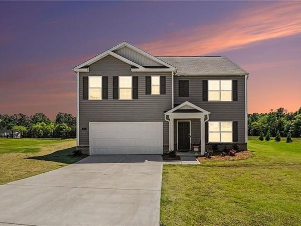 203 Alamos Avenue, Lexington, NC 27295