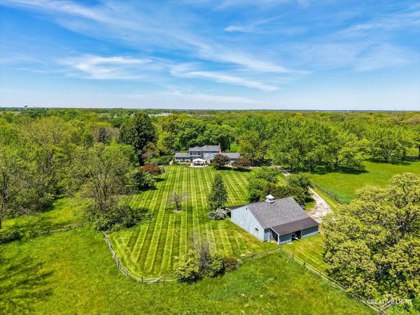 33W451 Surrey Road , Wayne, IL 60184