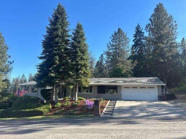 10505 N JUANITA Rd, Spokane, WA 99218