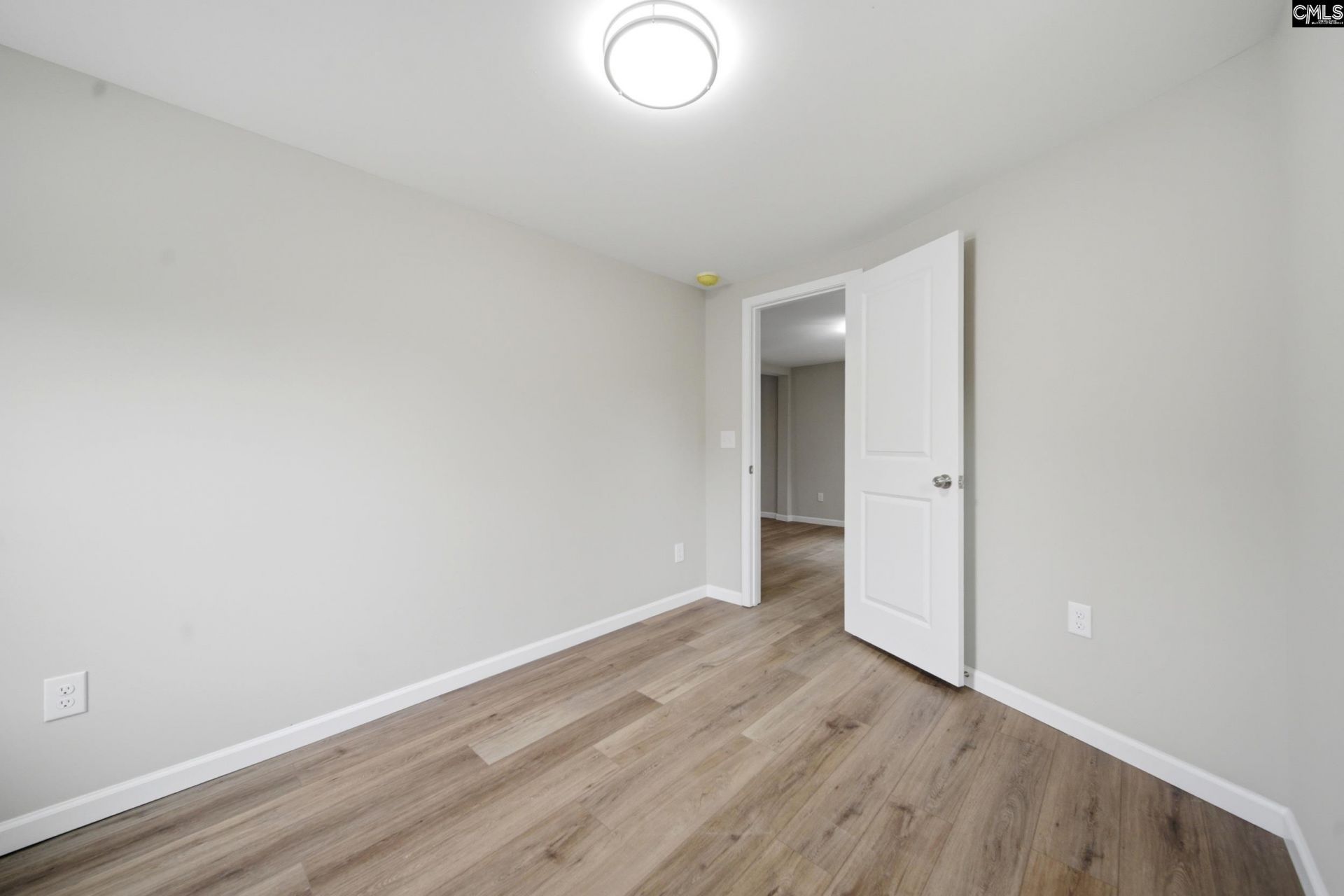 2517 Thomas Street  Photo 6