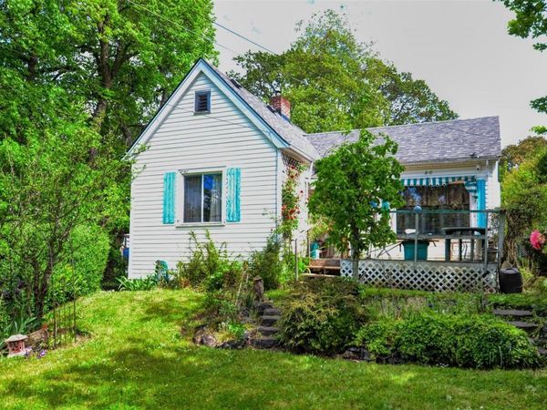 90 Obed Ave , Saanich, BC V9A 1H9
