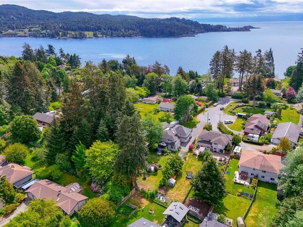 1541 Muir Pl, Sooke, BC V9Z 0T3