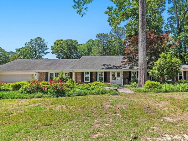 1938 Hickory Hills Rd, Florence, AL 35630
