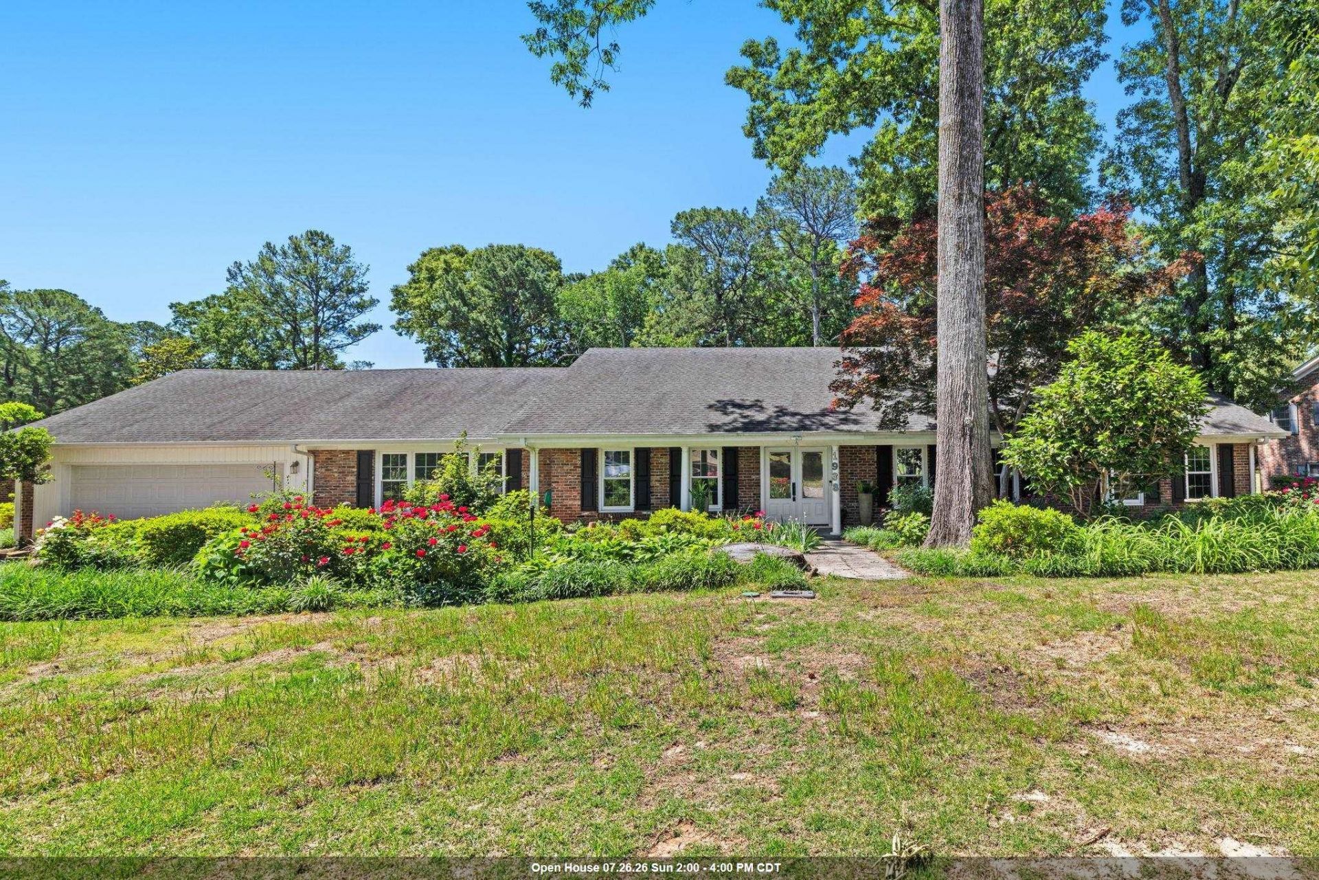 1938 Hickory Hills Rd, Florence, AL 35630 Main Photo