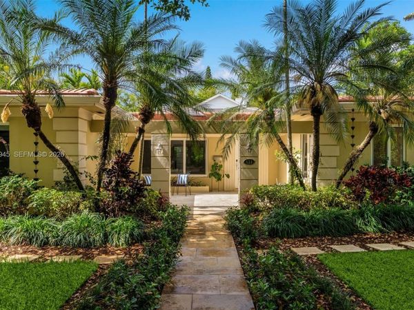 611 Santurce Ave, Coral Gables, FL 33143