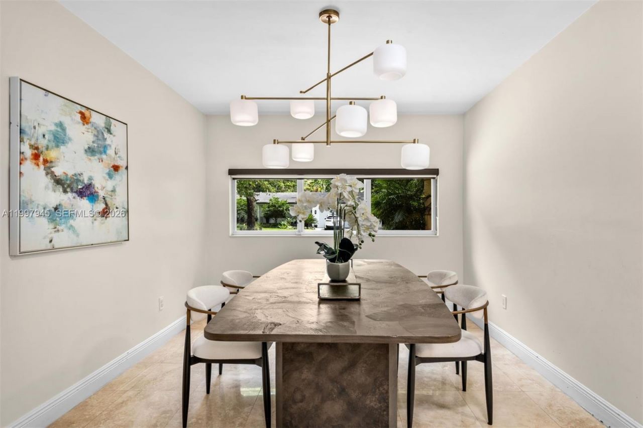 611 Santurce Ave, Coral Gables, FL 33143 Photo