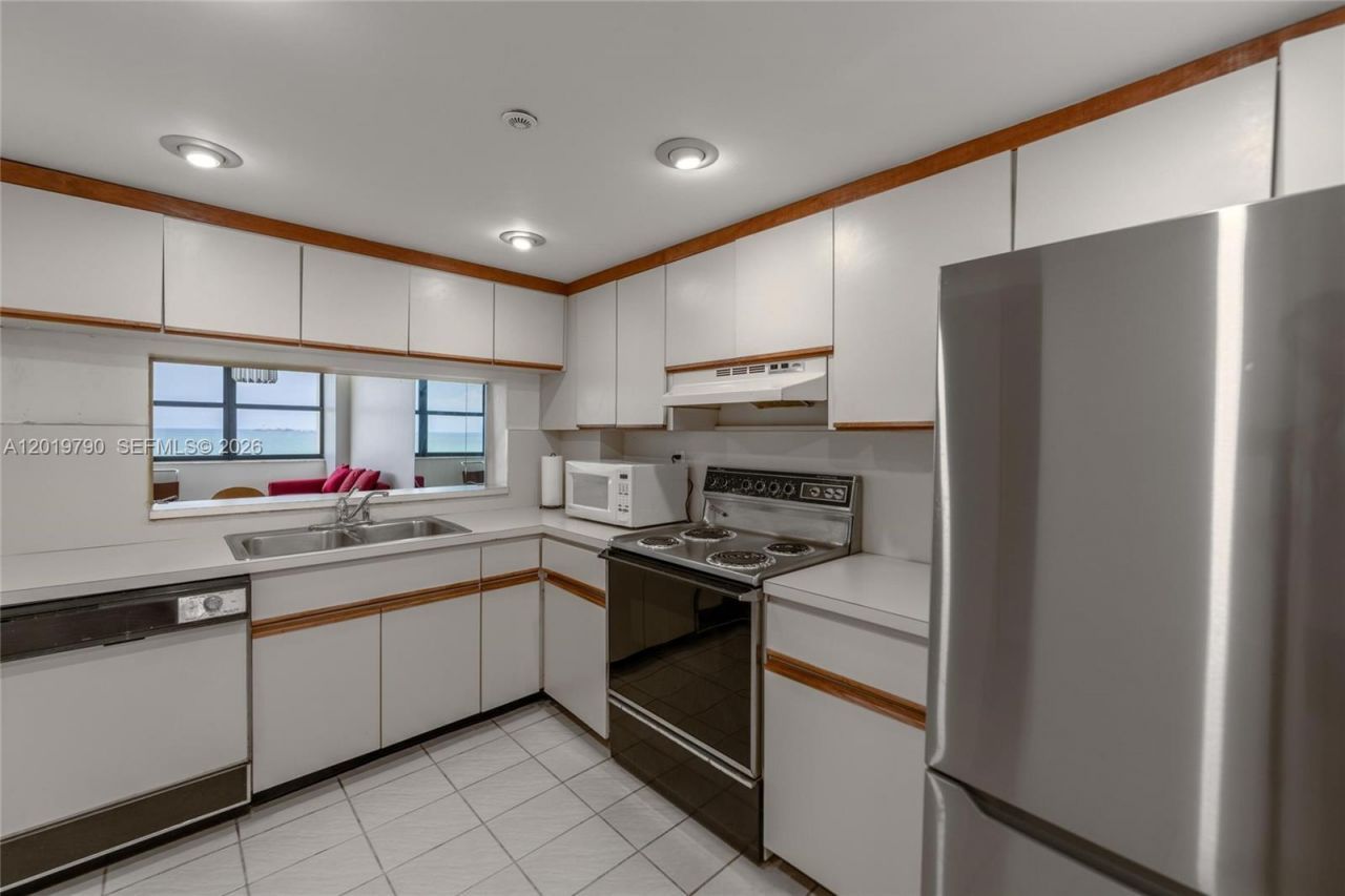 2555 Collins Ave, Unit 1003, Miami Beach, FL 33140 Photo