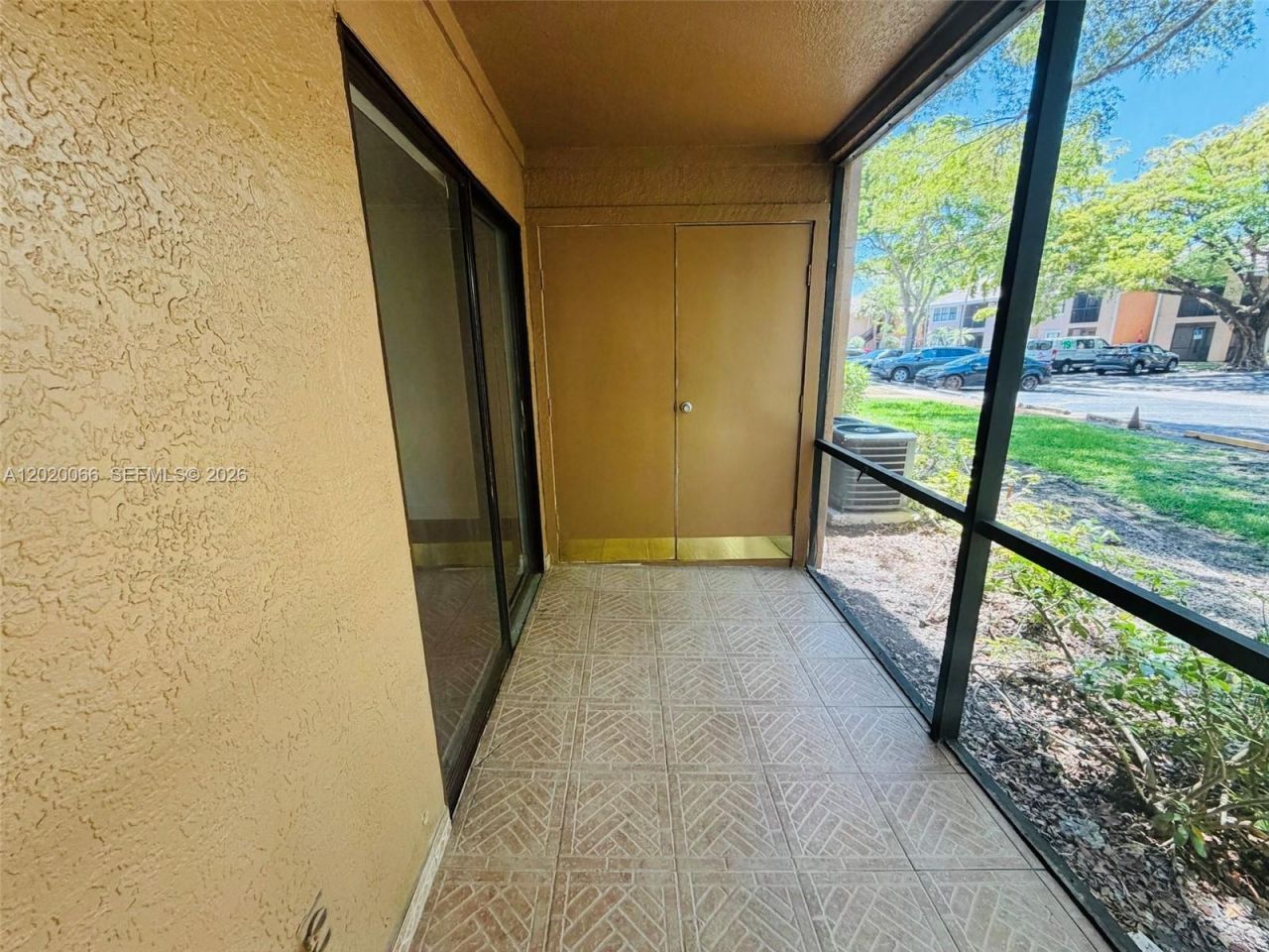 15689 SW 106th Ln , Unit 701, Miami, FL 33196 Photo