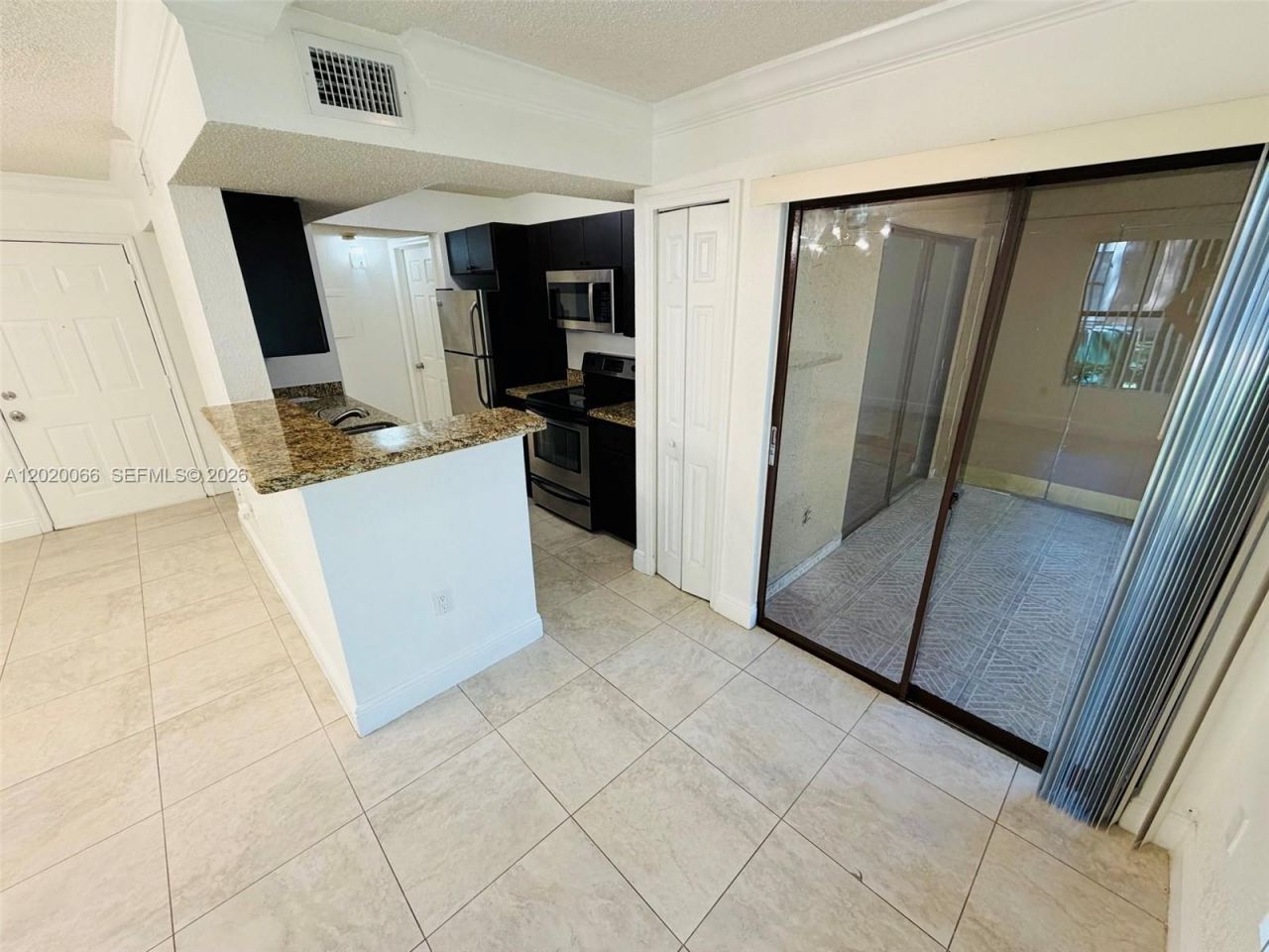 15689 SW 106th Ln , Unit 701, Miami, FL 33196 Photo