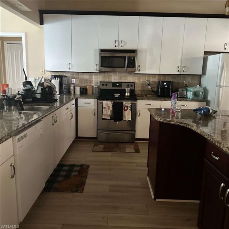 11028 Lakeland Cir, Fort Myers, FL 33913 Photo