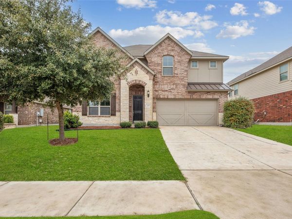 405 Farm Creek DR, Hutto, TX 78634