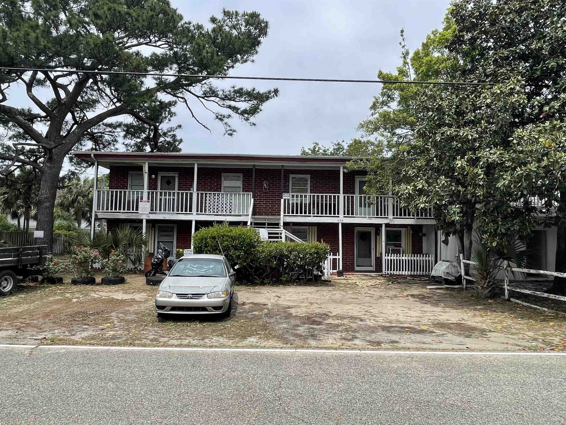 401 14th Ave. S  Photo 17