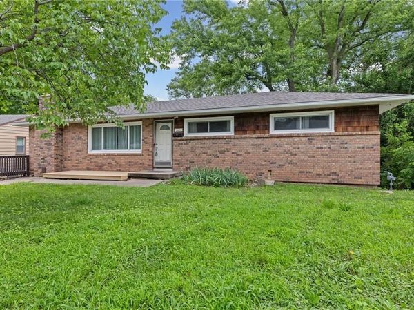 11624 E 38th Terrace, Independence, MO 64052