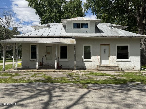 22585 2nd Street, Defiance, OH 43512