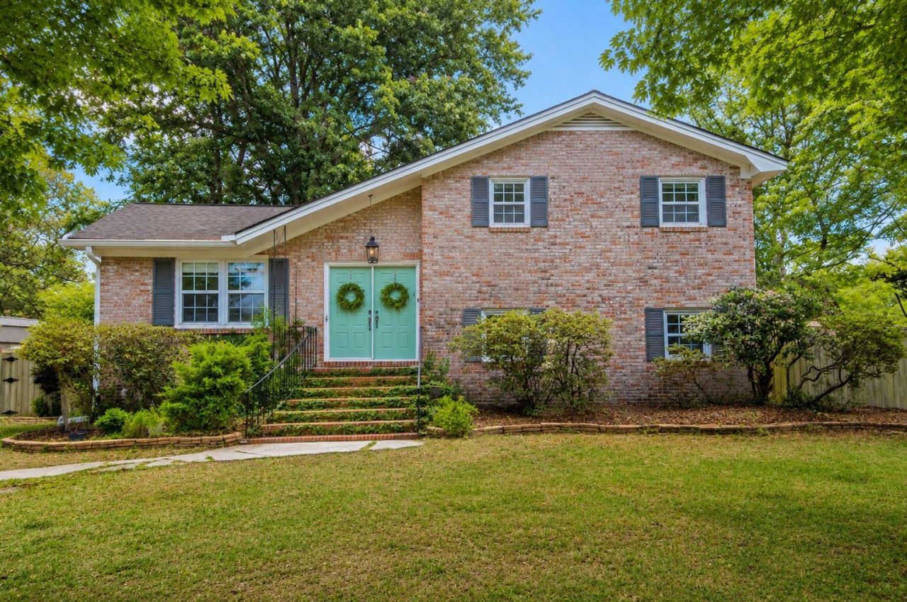 663 Harbor View Road Photo 1