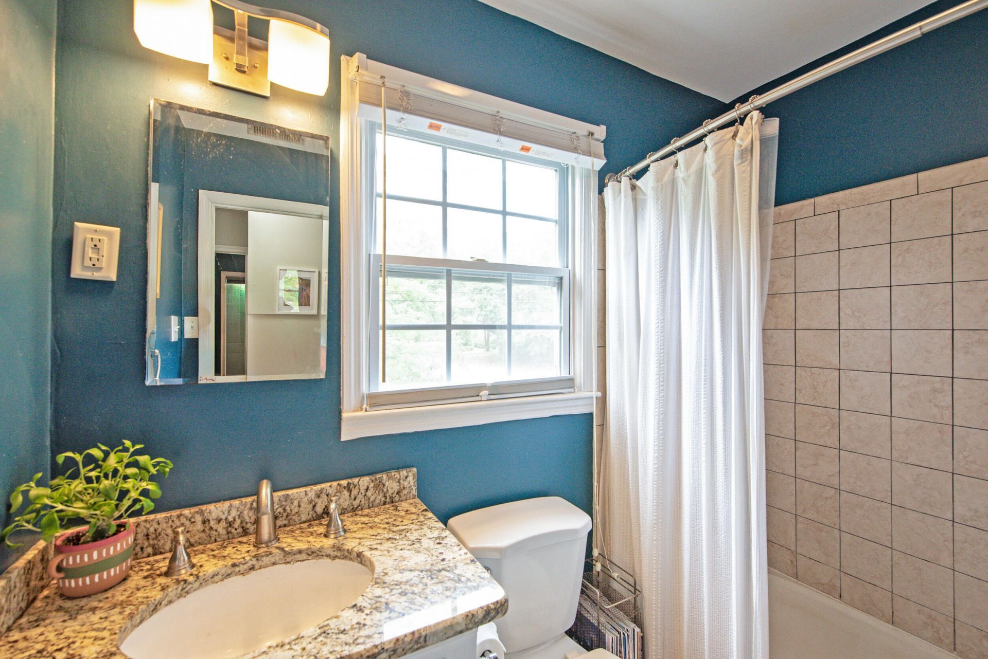 663 Harbor View Road Photo 14