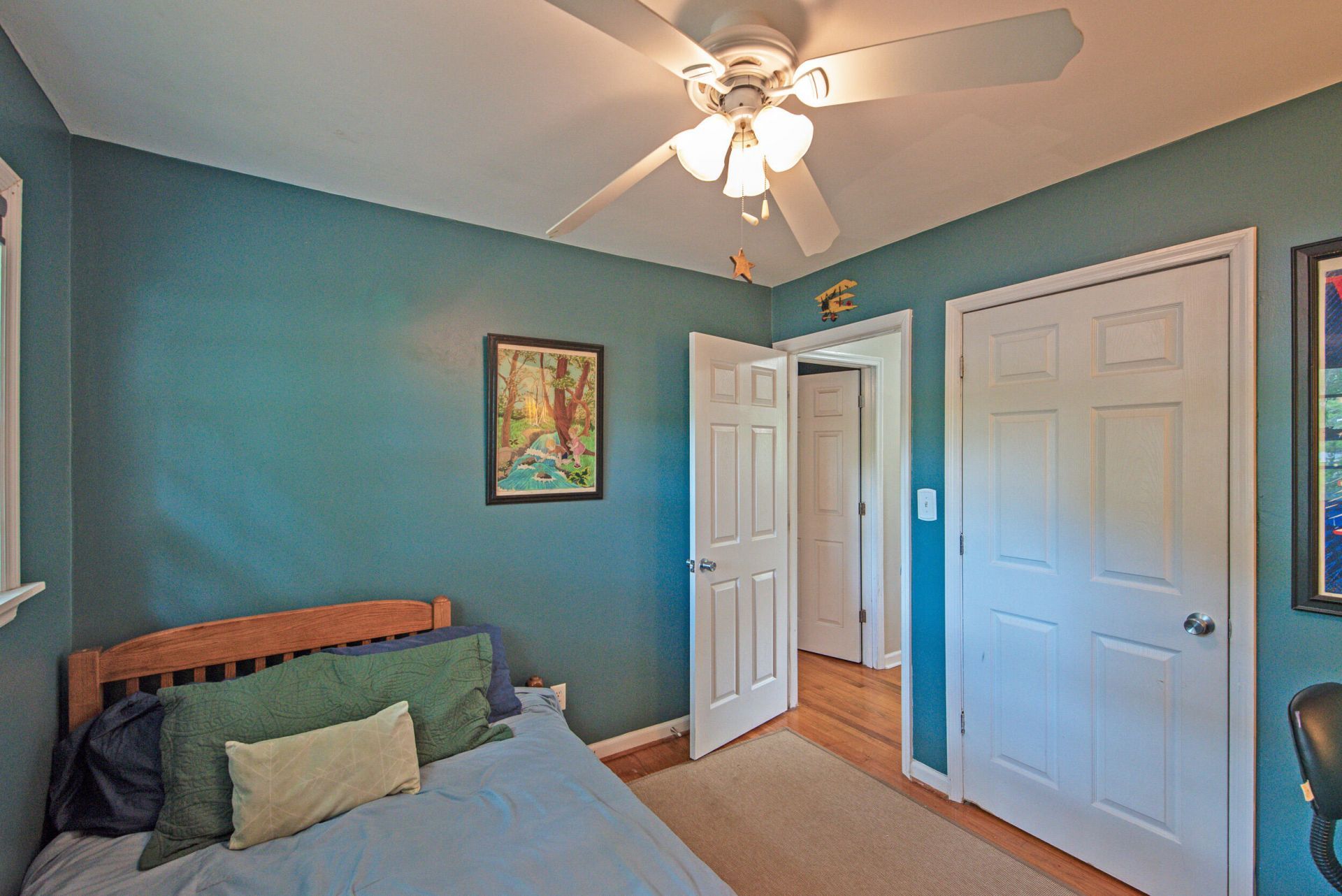 663 Harbor View Road Photo 17