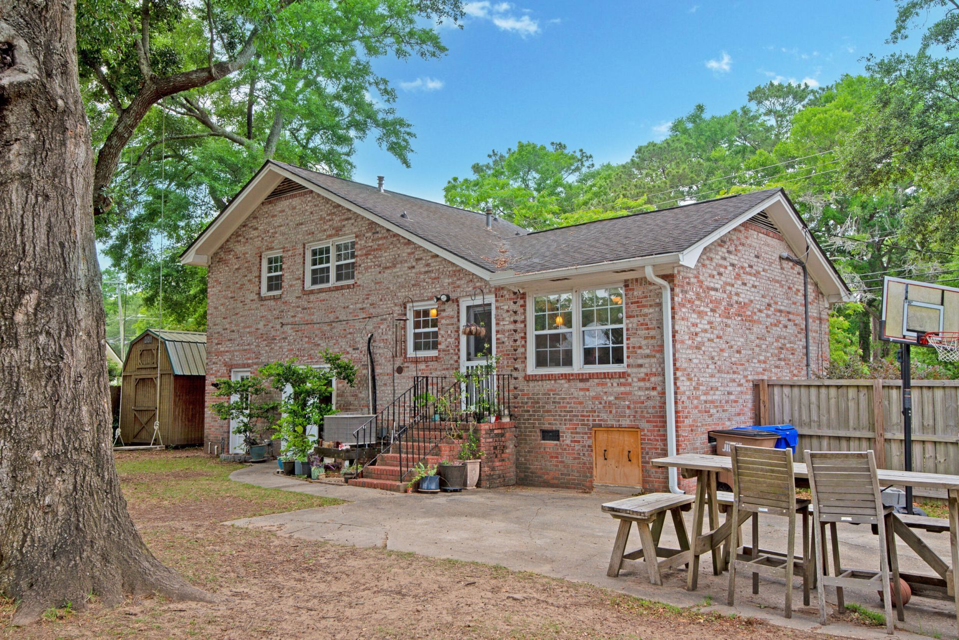 663 Harbor View Road Photo 27