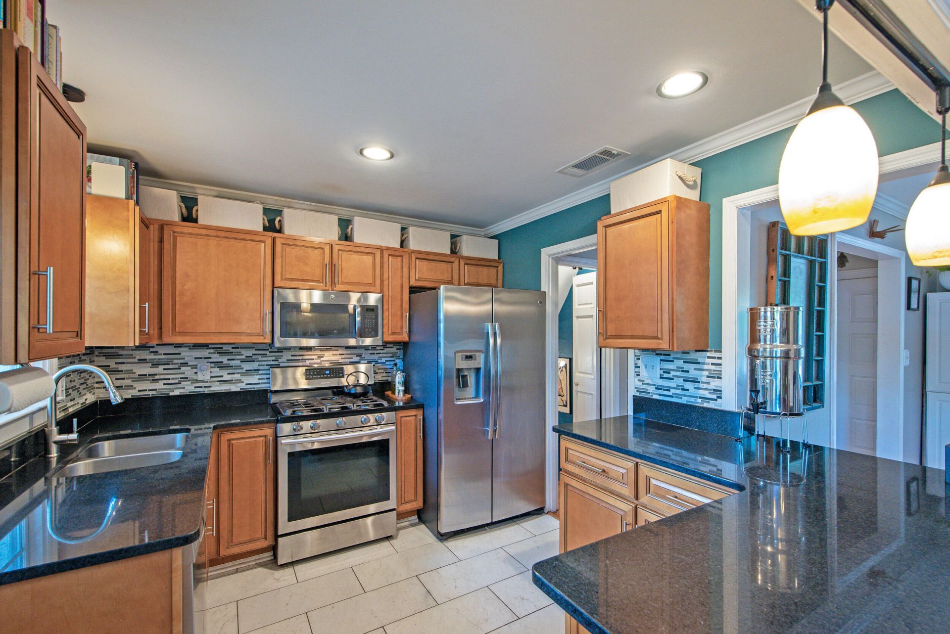 663 Harbor View Road Photo 5