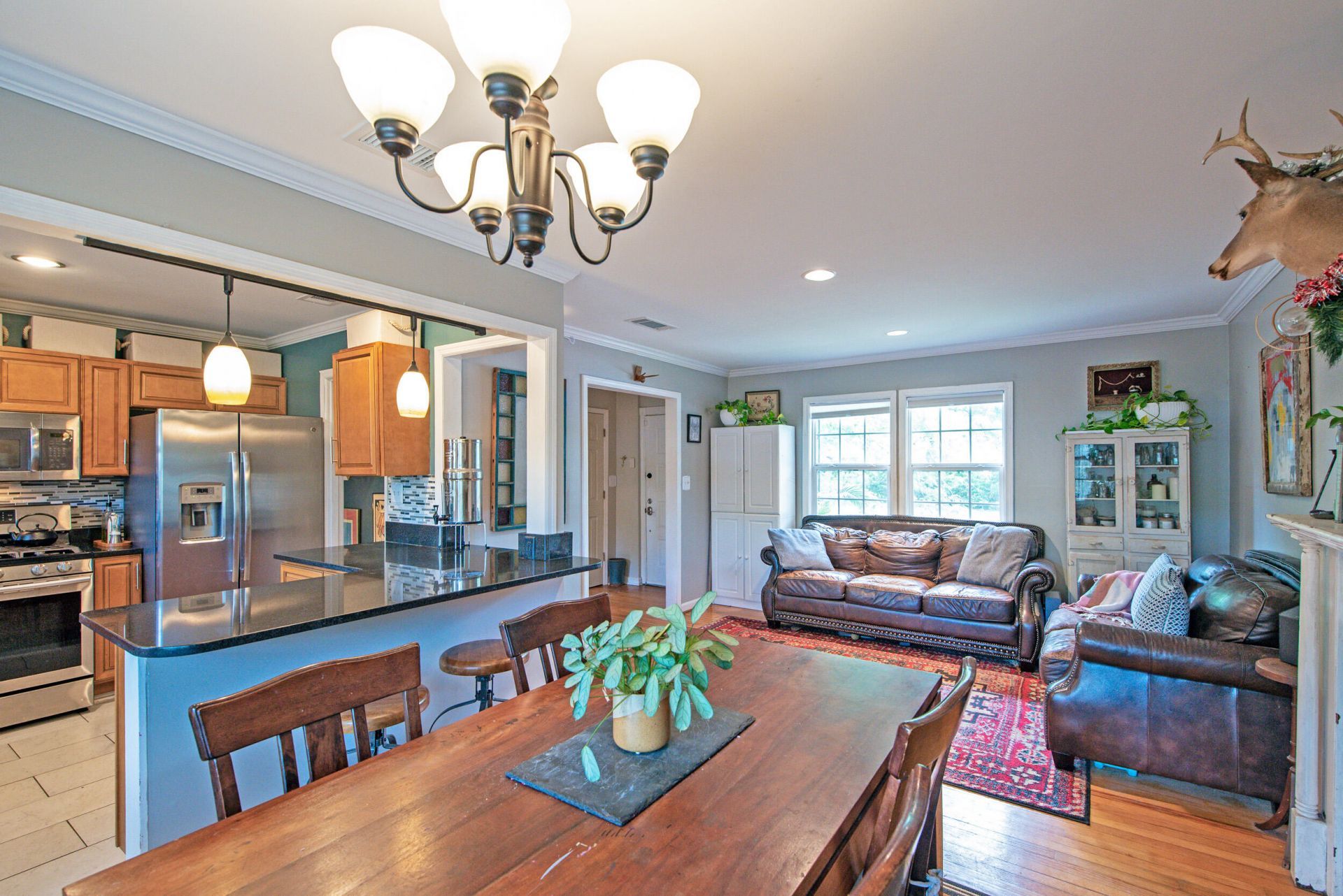 663 Harbor View Road Photo 6
