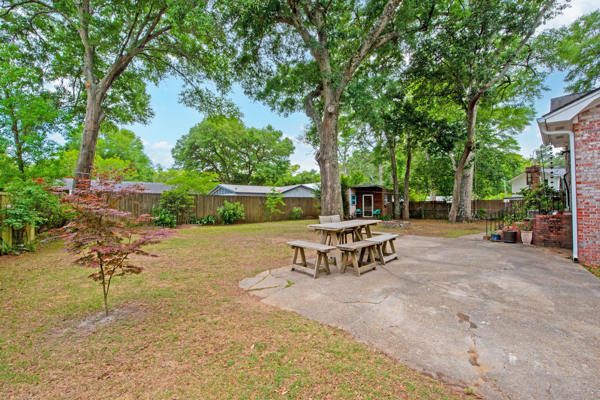663 Harbor View Road Photo 7