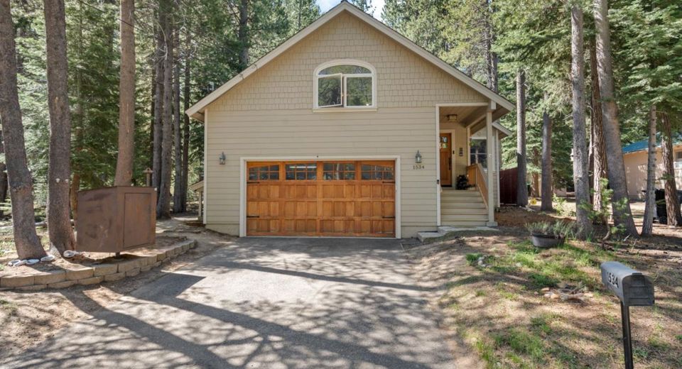 1534 Miztec Street, South Lake Tahoe, CA 96150 Photo