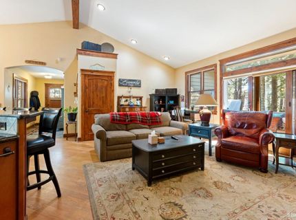1534 Miztec Street, South Lake Tahoe, CA 96150 Photo