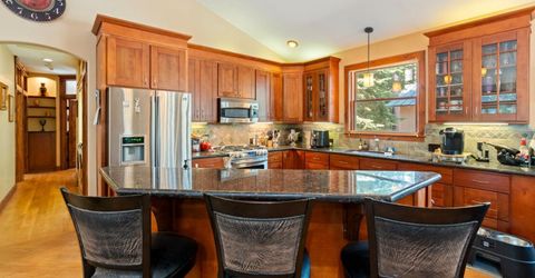 1534 Miztec Street, South Lake Tahoe, CA 96150 Photo