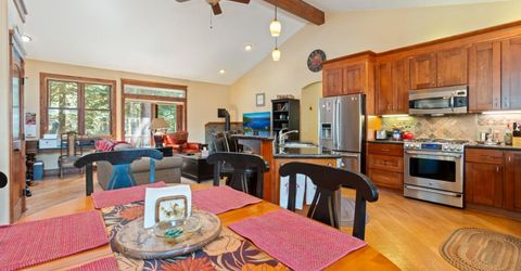 1534 Miztec Street, South Lake Tahoe, CA 96150 Photo