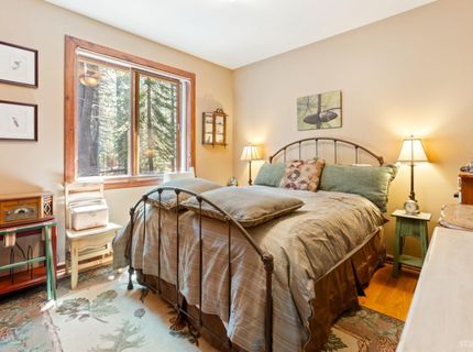1534 Miztec Street, South Lake Tahoe, CA 96150 Photo