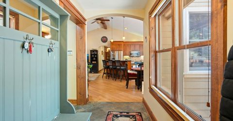 1534 Miztec Street, South Lake Tahoe, CA 96150 Photo