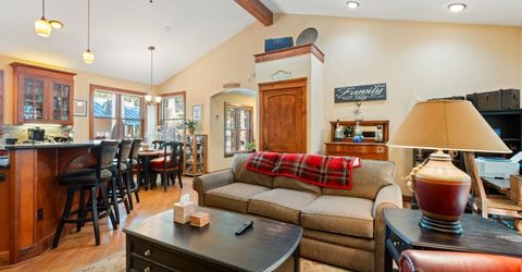 1534 Miztec Street, South Lake Tahoe, CA 96150 Photo