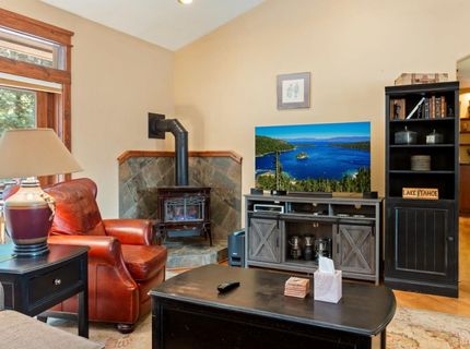 1534 Miztec Street, South Lake Tahoe, CA 96150 Photo