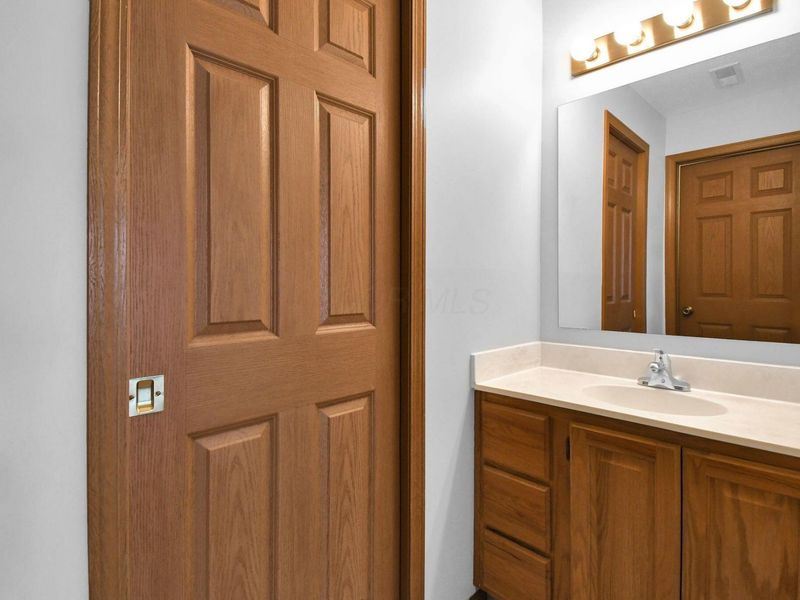 653 Villa Drive , Ontario, OH 44906 Photo 19