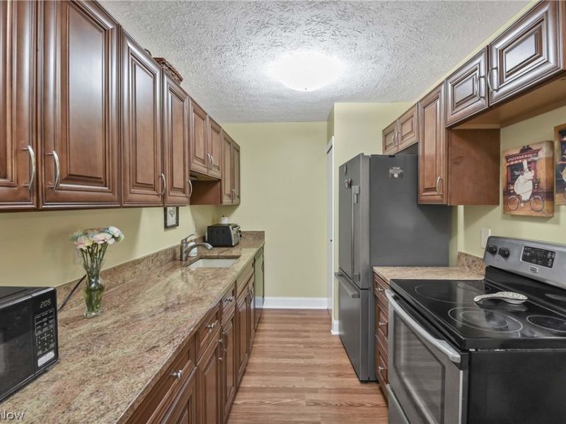 2880 N Bay Drive, Unit N10, Westlake, OH 44145 Photo 12