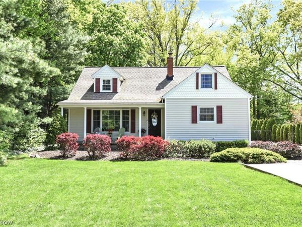 32207 Lake Road , Avon Lake, OH 44012