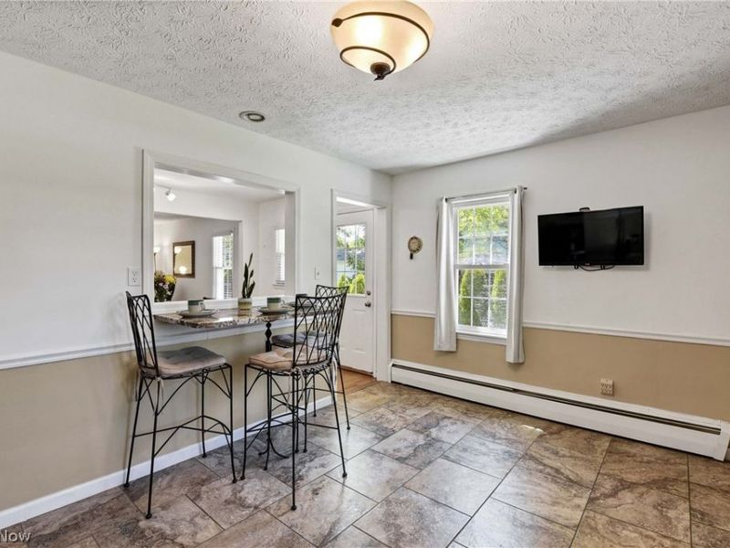 32207 Lake Road, Avon Lake, OH 44012 Photo 9